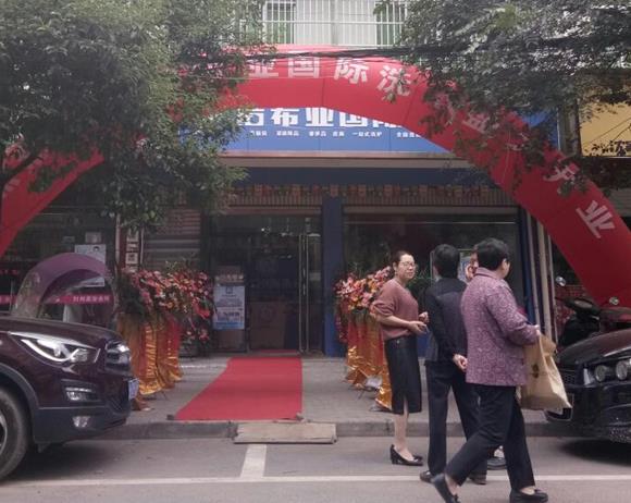 干洗店設(shè)備價格是多少 選擇品牌設(shè)備可取